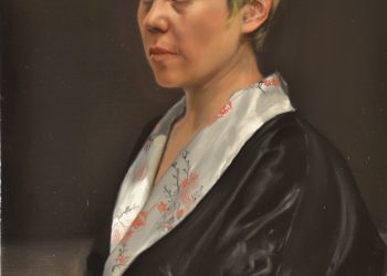 Autorretrato con Bata china. del natural. Oil on panel, 60 x 45 cm 2017-18